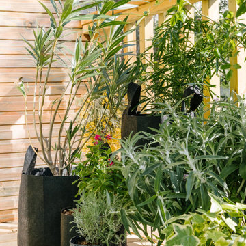 Balcon d'inspiration champêtre au soleil