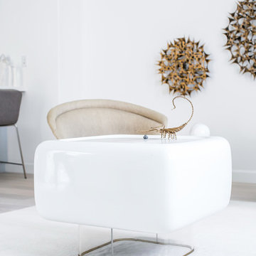 Modern Luxe Bachelor Bungalow