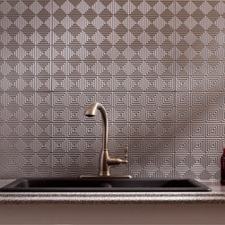 Fasade Miniquattro, Argent Silver - Home Decor