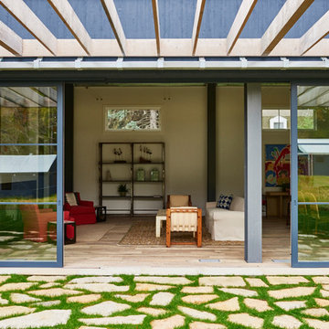 Hamptons Meadow Compound