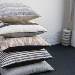Black and Natural Linen Pillows - Products