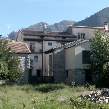 CASA PARTIDA EN DOS