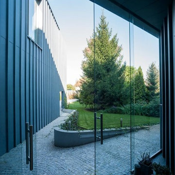 Warsaw Villa in Poland by Kulczynski Architect PL09