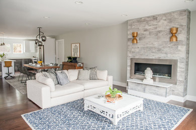 Minimalist living room photo in San Francisco