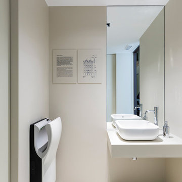 Neolith Bathroom