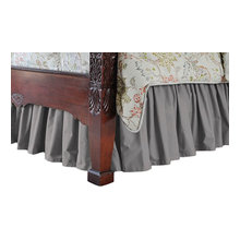 Bedskirt