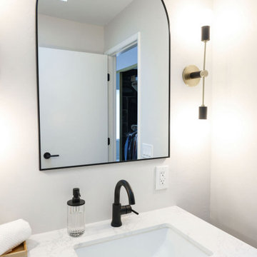 Master Bathroom - Transitional / Modern