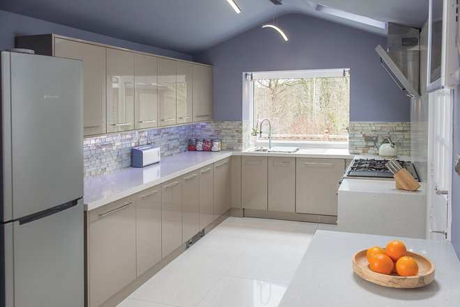 Contemporary Kitchen by Kitchen Makeovers. Don't Replace It, Reface It!