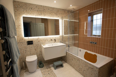 Inspiration for a modern bathroom in Buckinghamshire.