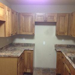 Rustic Knotty Oak - Kitchen Cabinetry
