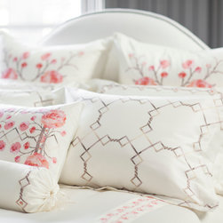 Strength & Beauty - Bedding