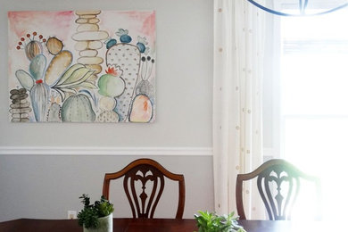 Example of a classic dining room design in Louisville