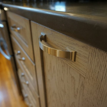 Two-Tone Transitional Kitchen