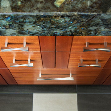 Cedar Mill Master Bathroom - 1980s Facelift