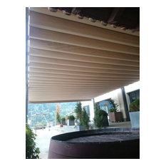 Pérgola de grandes proporciones para restaurante