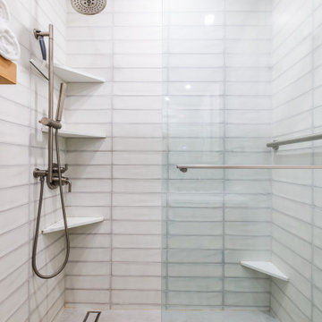 POWERFULLY DESIGNED BATHROOM PACKS A PUNCH.