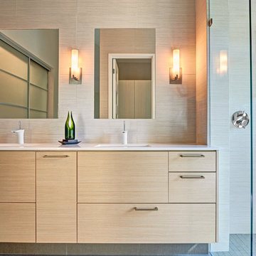 Golder River Buddha Master Bath