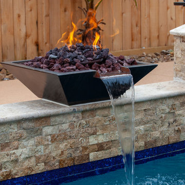 Family Fun Pool w/ Hot Tub