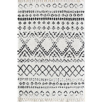 CosmoLiving Moon Whisper White Tribal Moroccan Area Rug, 2'2"x4'