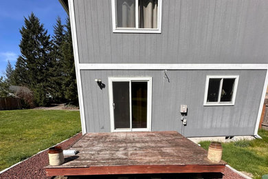 Inspiration for a timeless deck remodel in Seattle