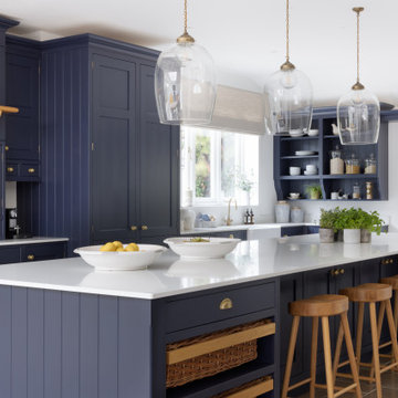 A Classic Bespoke Shaker Kitchen and Walk-in Pantry