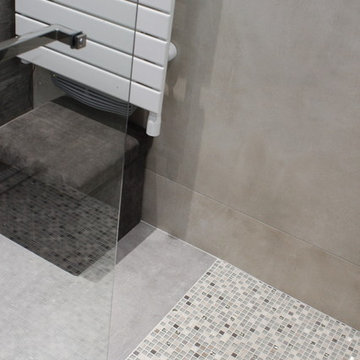Salle de bains carrelage grand format