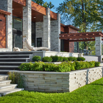 Contemporary Style Wall & Steps