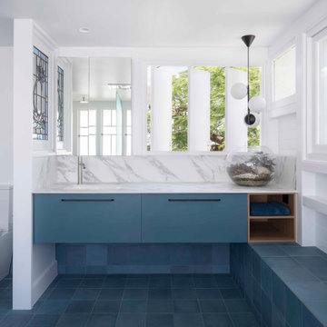 Party Pod House - Bathroom