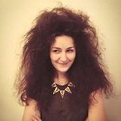 Lucy Antonious foto