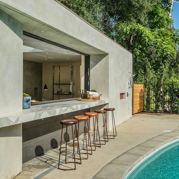 16957 Mooncrest Drive, Encino, California