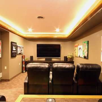 Lakeside Hideaway Entertainment Room