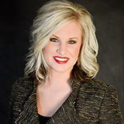 Holly Ocker's photo