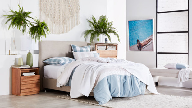 Modern Bedroom by Snooze
