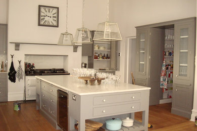 This is an example of a country kitchen in Sydney.