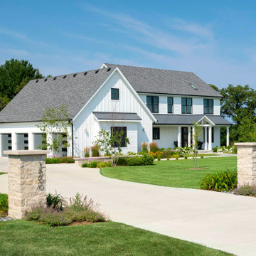 Modern Farmhouse Entry Landscape - Mequon, WI