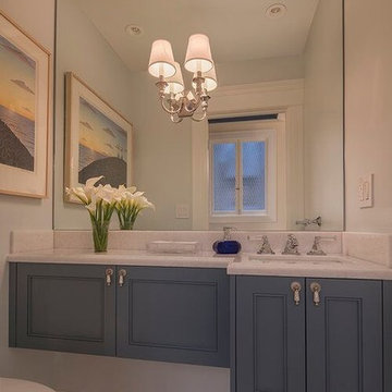 Hyde Street Condo - Powder Room