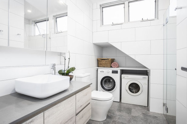 Contemporary Bathroom by Tass Construction Group