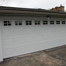 Ribbed Short Panel Insulated Garage Door With Windows