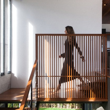 Escalera de madera y metal