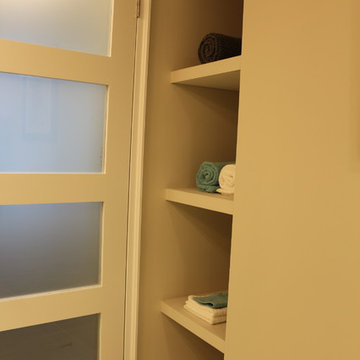 Sheppard and Beecroft luxury condo