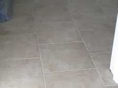 18 Square Tile Floor Staggered, What Is Staggered Tile