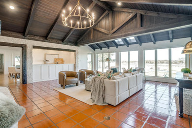 Inspiration for a country living room remodel in Dallas
