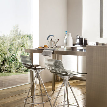 L'Eau 26" Bar Stool - Chromed Frame + Transparent Smoke Grey Seats