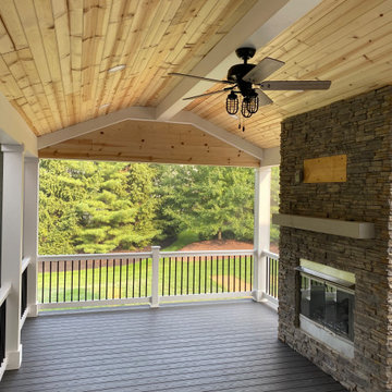 Strongsville Structure with Screens, Gas Fireplace and Re-Furbished patio