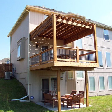 El-Scari - Cedar Deck with Pergola.