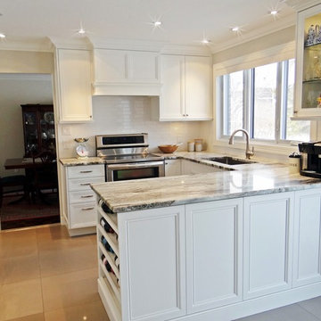 Fresh and Bright West Island Kitchen