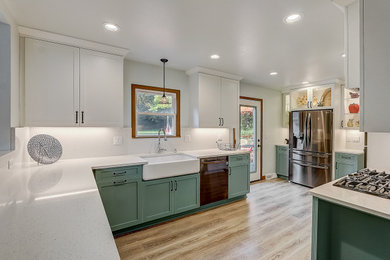 Inspiration for a farmhouse kitchen remodel in Milwaukee