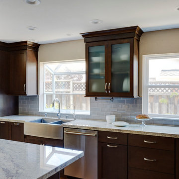 Classic-Contemporary Cupertino Kitchen