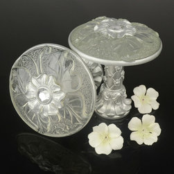 QYN09 White Resin Tie Back Hold Backs - Window Treatment Accessories