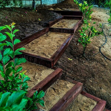 GARDEN TIMBER STAIRS